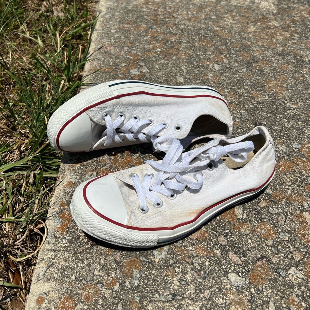 LOW RISE WHITE CONVERSE ALL STAR